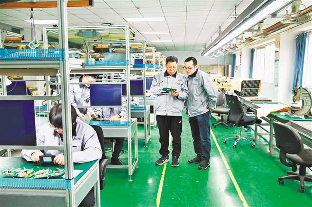 重慶建安儀器有限責(zé)任公司黨委書記 執(zhí)行董事胡利民 5年時間 讓企業(yè)實現(xiàn)規(guī)模質(zhì)量 雙跨越